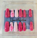 Hand - painted Flamingo Press - on Nails with Kit - Potpourri Gift Shop