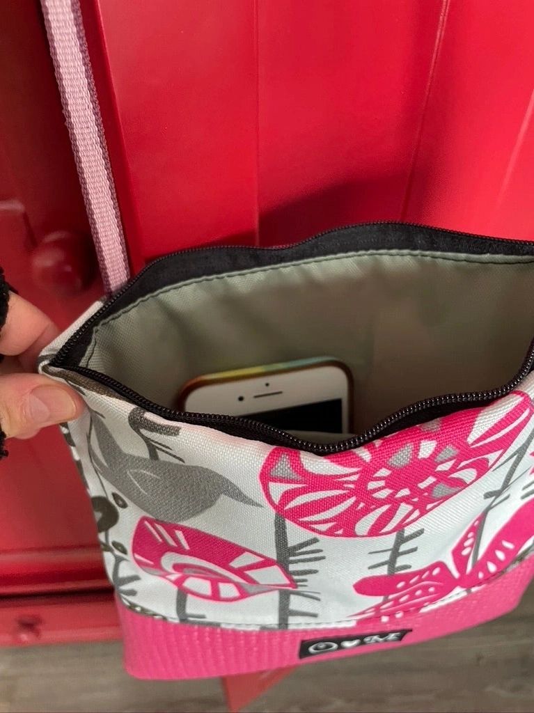 Crossbody Bag in Stella Pink Bird Print