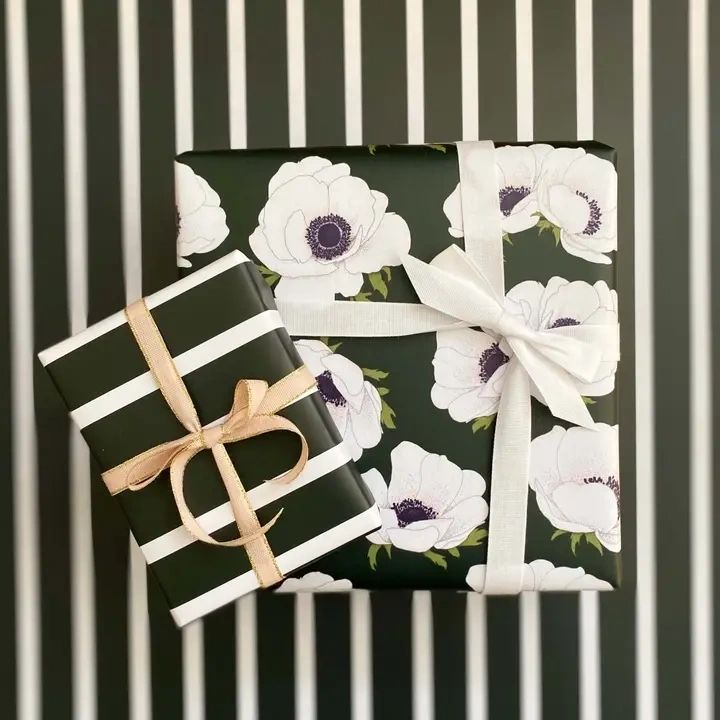 White Anemone Double - Sided Wrapping Paper Roll - Potpourri Gift Shop