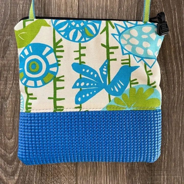 Crossbody Bag in Stella Blue Bird Print
