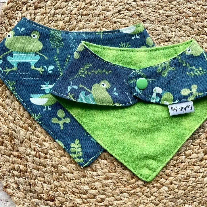 Children's Cotton Frog Bandana Bib 6-12 mos.