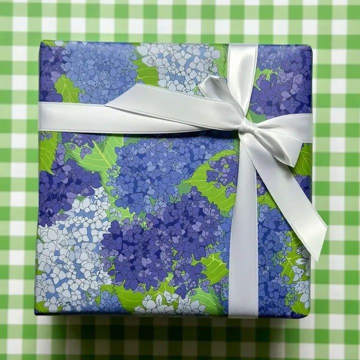 Hydrangea Double - Sided Wrapping Paper Roll - Potpourri Gift Shop