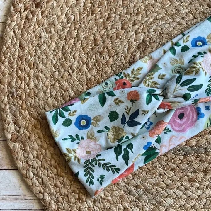 Garden Floral Knit Twist Headband