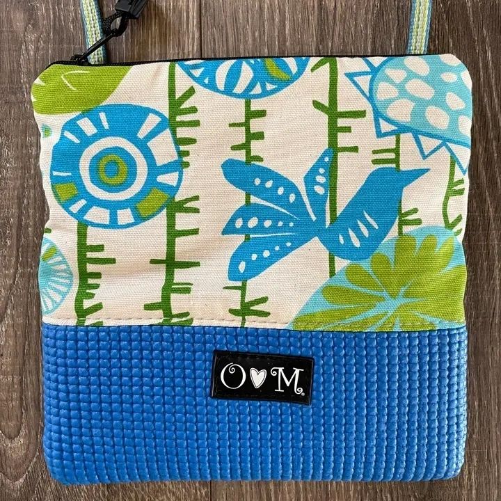 Crossbody Bag in Stella Blue Bird Print